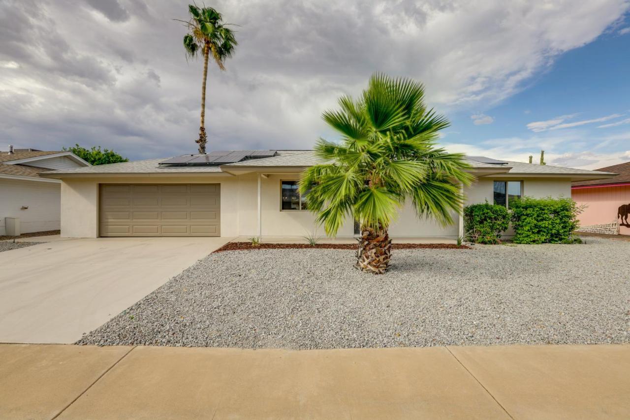 Sun City Retreat With Patio Near Golfing And Hiking! Exterior photo
